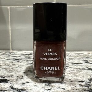 Chanel Le Vernis #21 Brun Sortilege Sorceress Nail Enamel